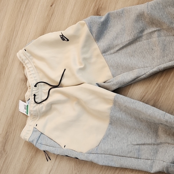 Nike Sportswear Tech FleeceMen's Joggers size xl - Picture 4 of 7